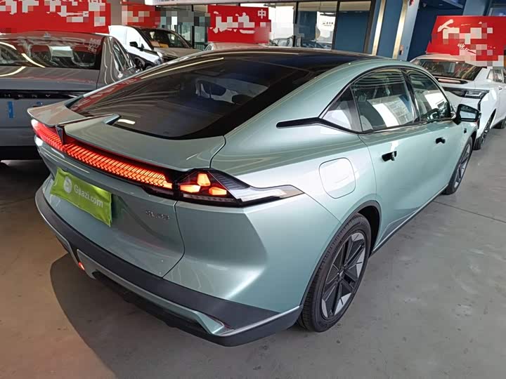 Фото 23 - Changan Deepal SL03