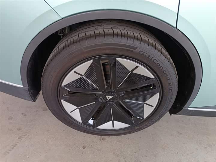 Фото 26 - Changan Deepal SL03