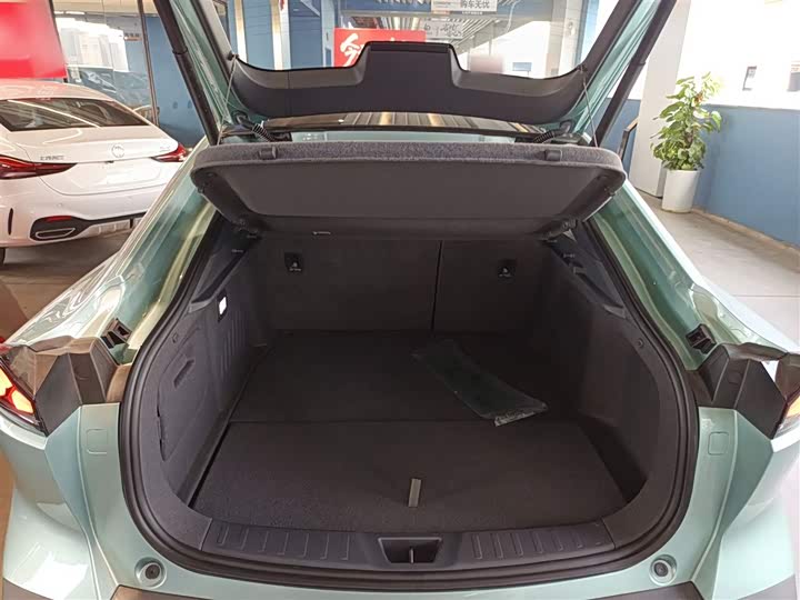 Фото 9 - Changan Deepal SL03