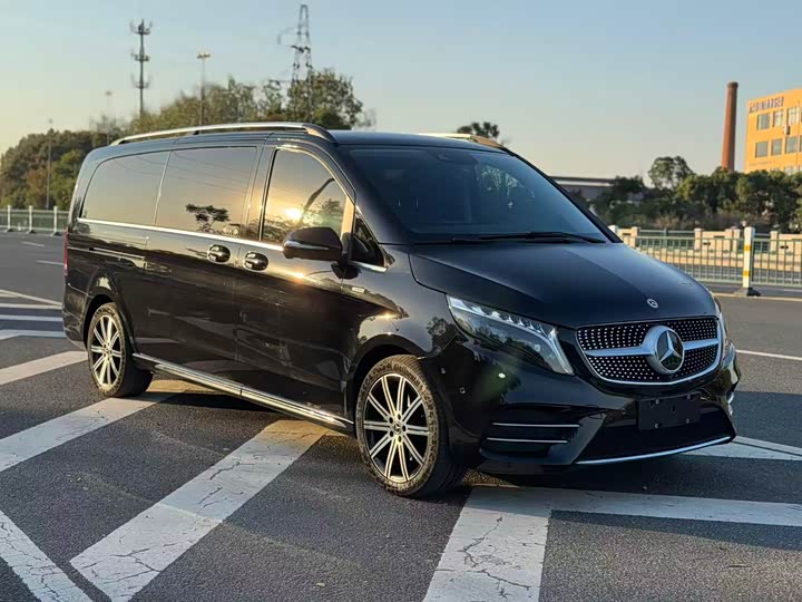 Фото 2 - Mercedes-Benz V-Class