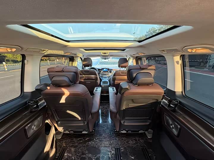 Фото 6 - Mercedes-Benz V-Class