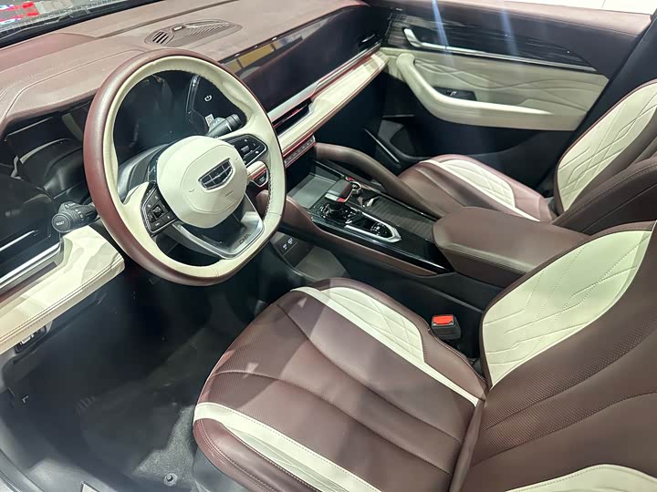 Фото 7 - Geely Monjaro