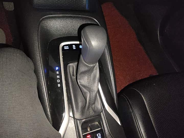 Фото 14 - Toyota Levin