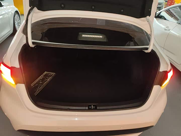 Фото 19 - Toyota Levin