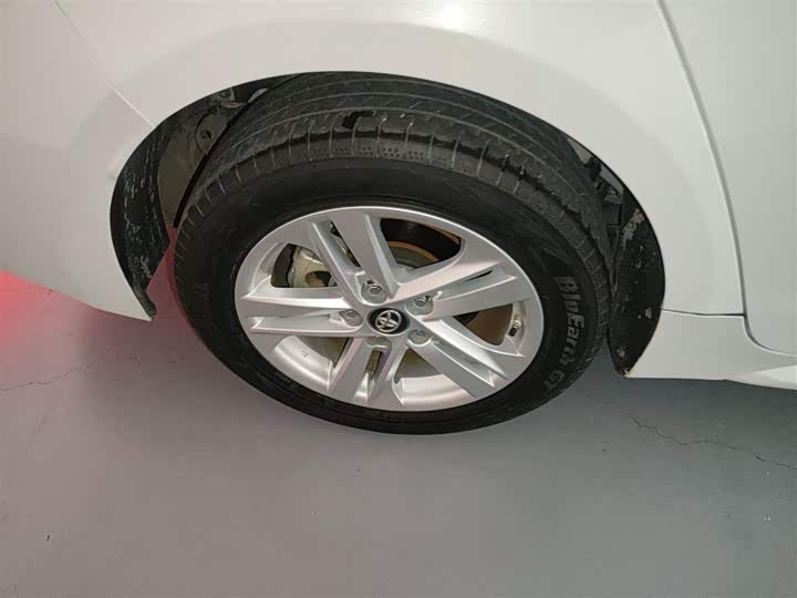 Фото 26 - Toyota Levin