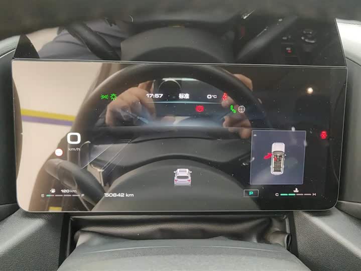 Фото 14 - Haval H-Dog