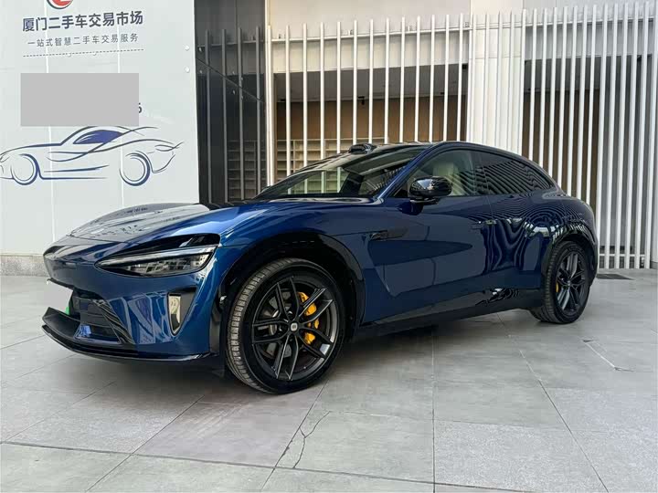 Фото 1 - Xiaomi YU7