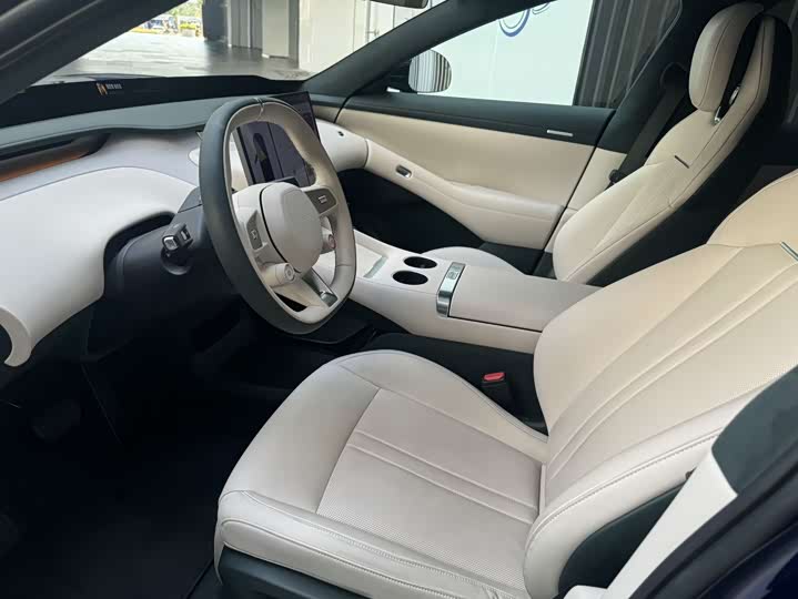 Фото 4 - Xiaomi YU7