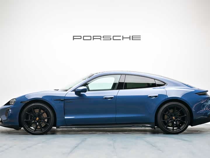 Фото 3 - Porsche Taycan