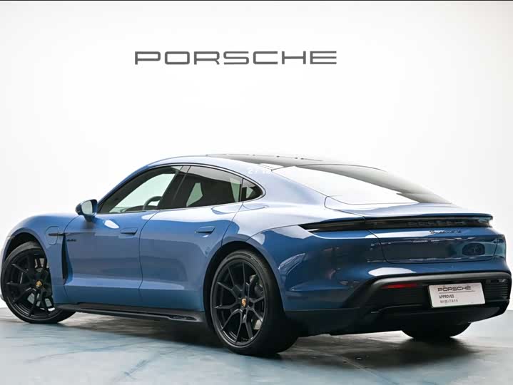 Фото 4 - Porsche Taycan