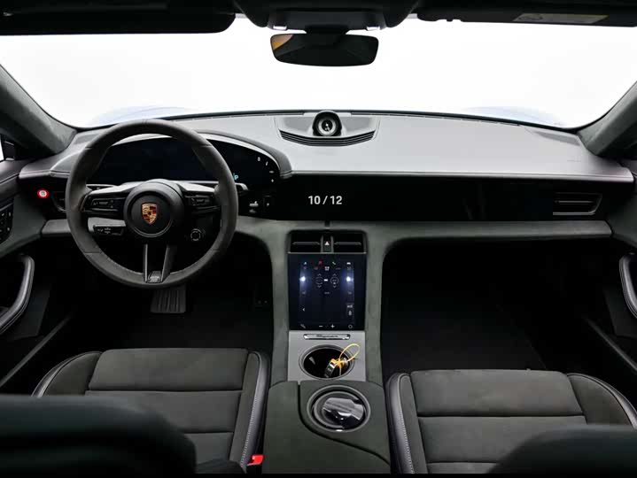 Фото 9 - Porsche Taycan