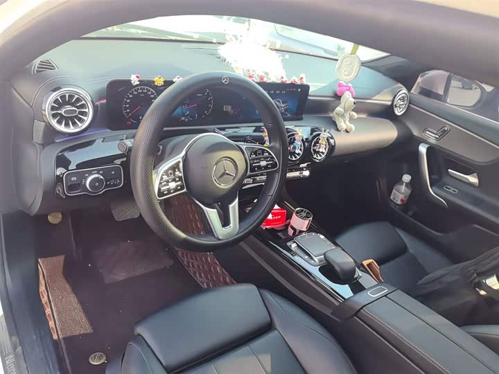 Фото 10 - Mercedes-Benz A-Class