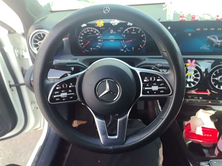 Фото 11 - Mercedes-Benz A-Class