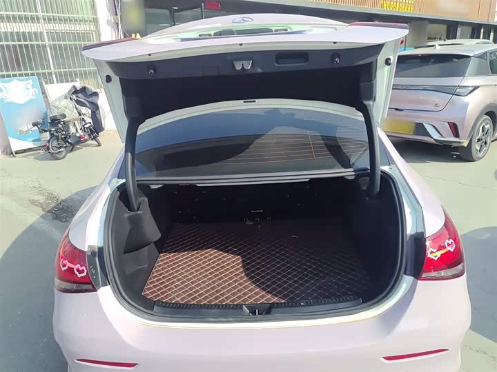 Фото 19 - Mercedes-Benz A-Class