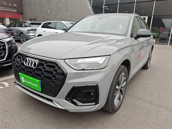 Фото 2 - Audi Q5L