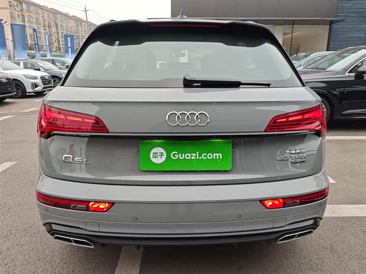 Фото 6 - Audi Q5L