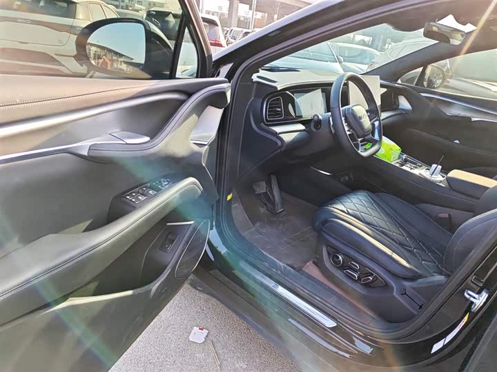 Фото 16 - BYD Sea Lion 07 EV