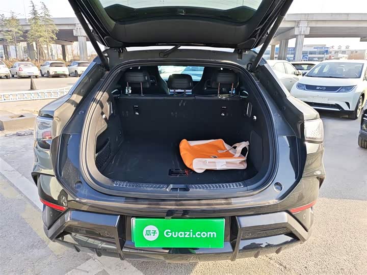 Фото 19 - BYD Sea Lion 07 EV