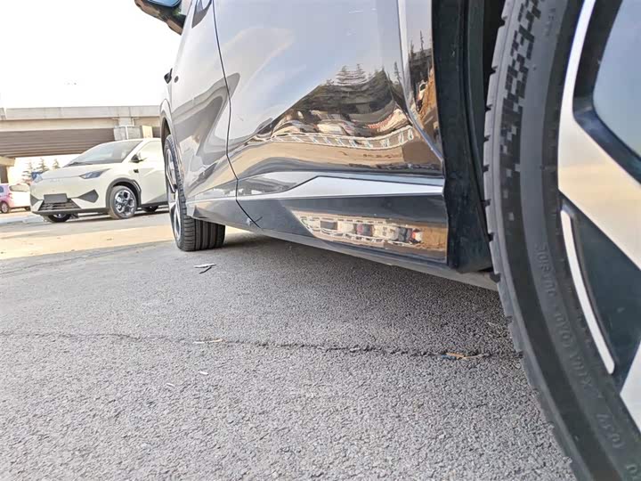 Фото 22 - BYD Sea Lion 07 EV