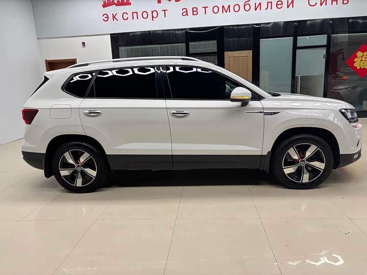 Фото 4 - Volkswagen Tharu