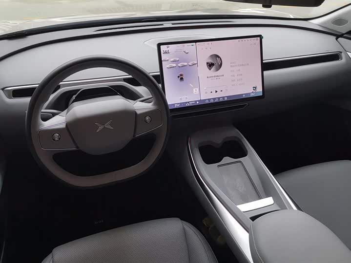 Фото 12 - XPeng Mona M03