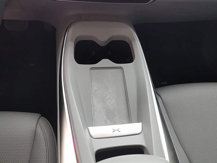 Фото 16 - XPeng Mona M03