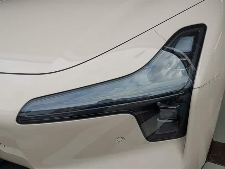 Фото 5 - XPeng Mona M03