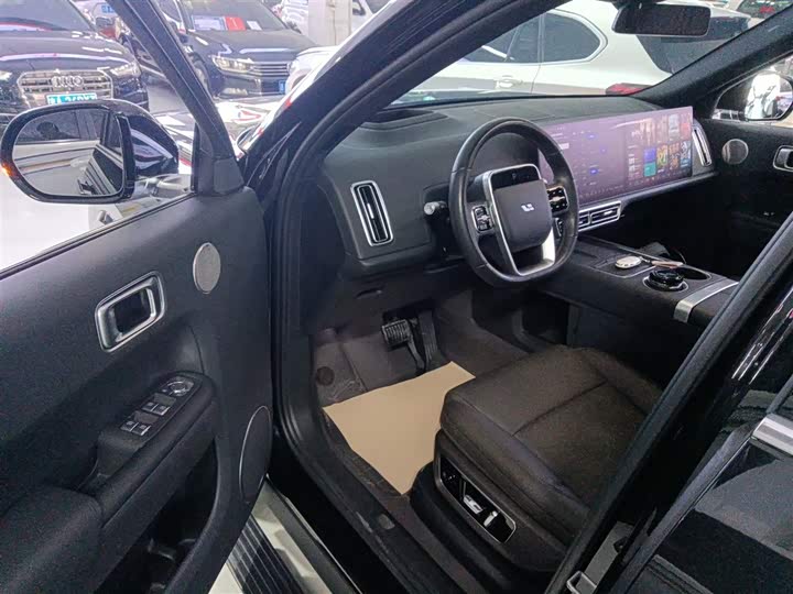 Фото 16 - LiXiang L9