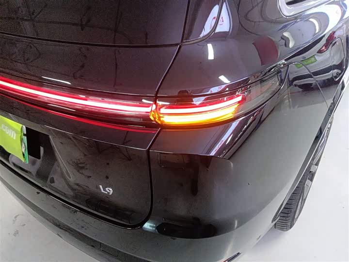 Фото 8 - LiXiang L9