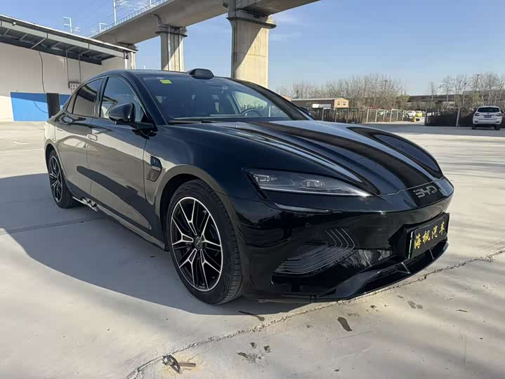 Фото 3 - BYD Seal