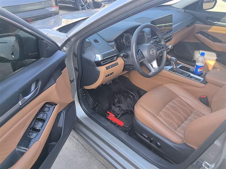 Фото 13 - Nissan Teana