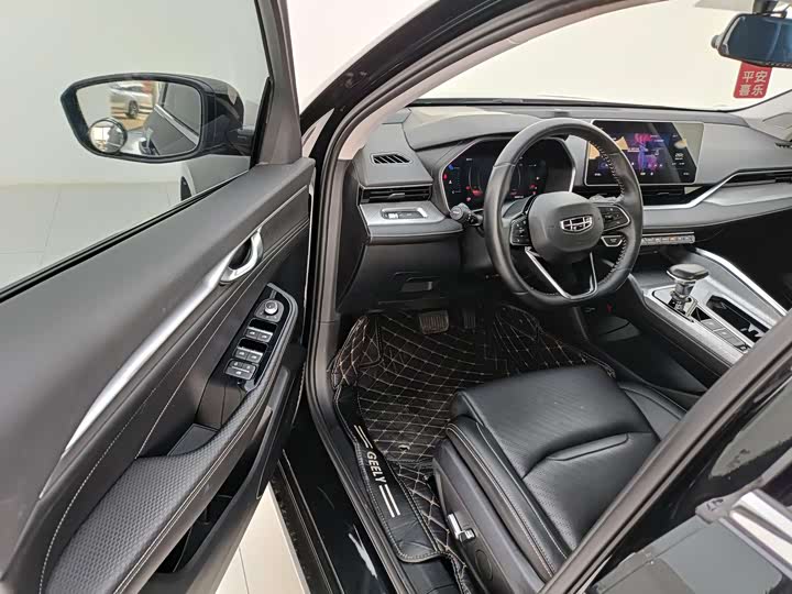 Фото 4 - Geely Preface