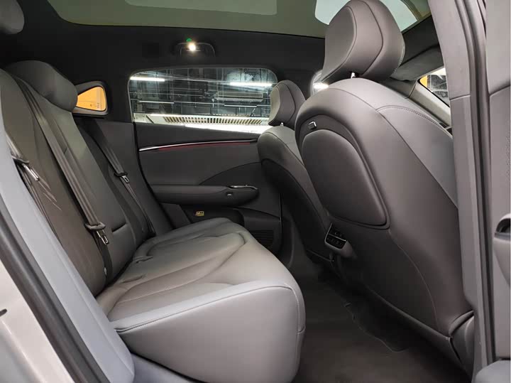 Фото 16 - XPeng G7