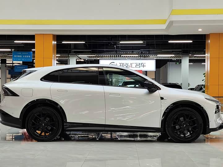 Фото 9 - XPeng G7