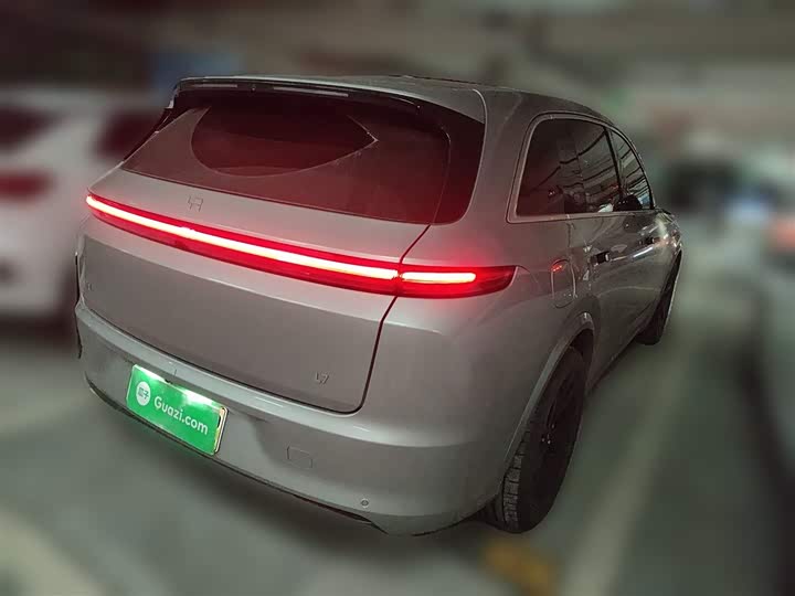 Фото 28 - LiXiang L7