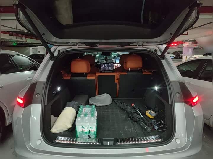 Фото 9 - LiXiang L7