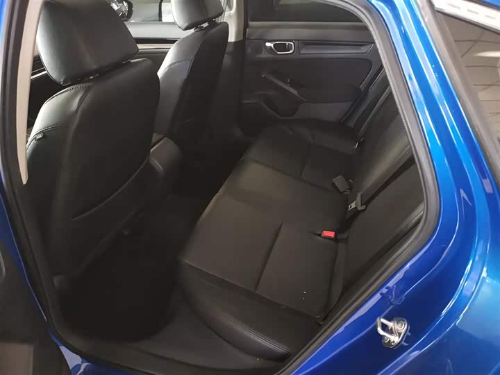 Фото 17 - Honda Civic