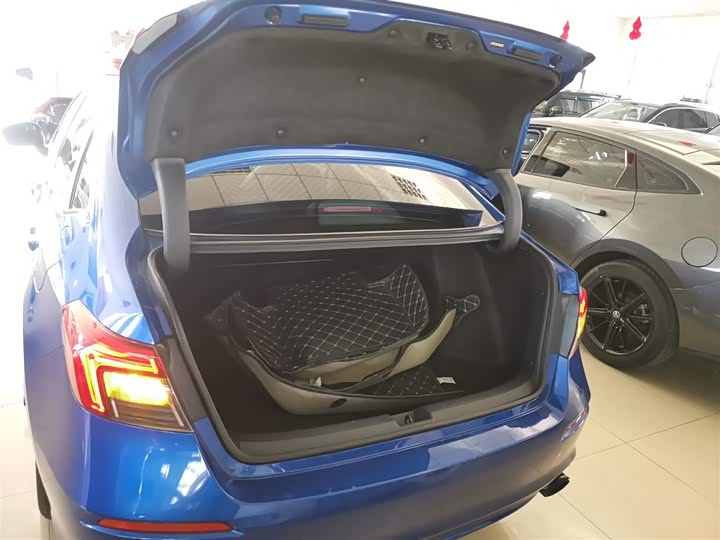 Фото 19 - Honda Civic