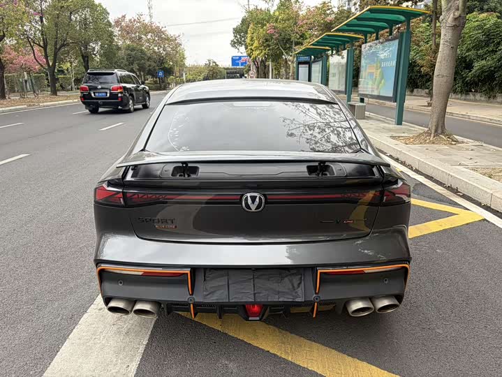 Фото 6 - Changan UNI-V