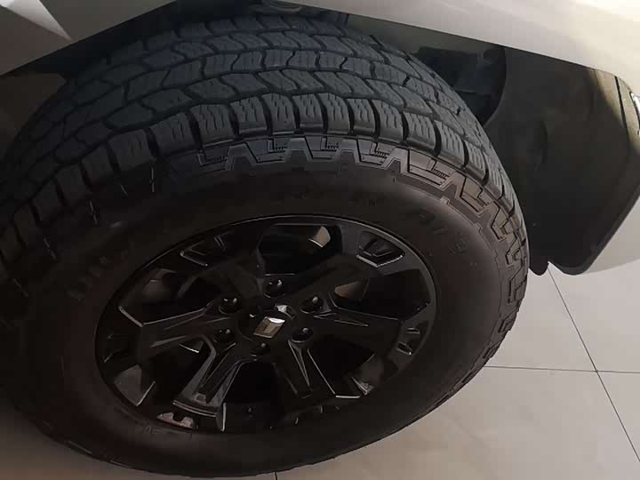 Фото 13 - Tank 400 Hybrid