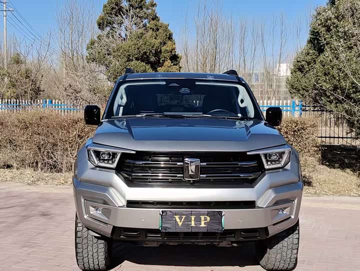 Фото 3 - Tank 400 Hybrid