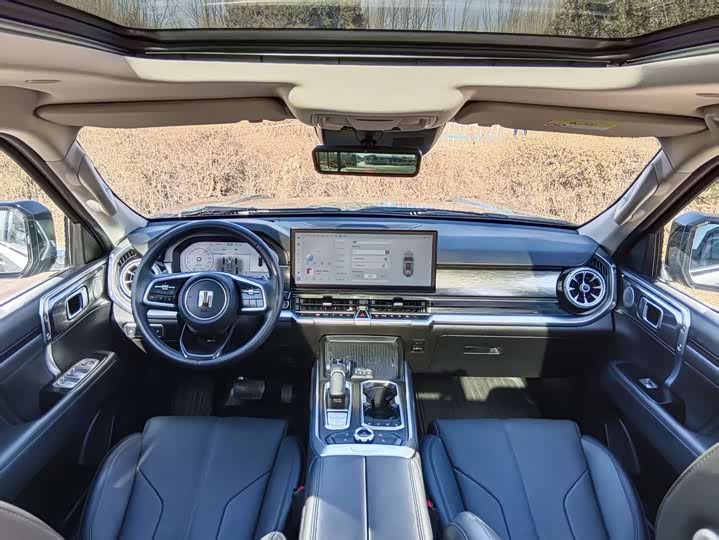 Фото 6 - Tank 400 Hybrid