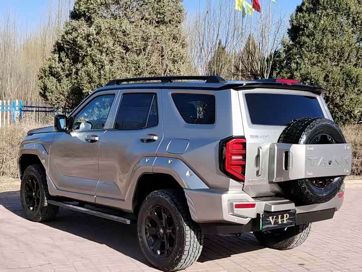 Фото 8 - Tank 400 Hybrid