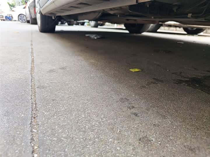 Фото 18 - Toyota Yaris L Hatchback