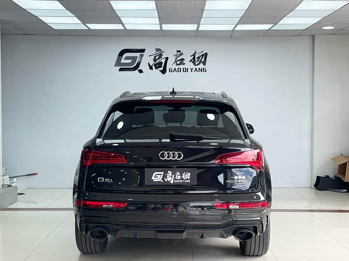 Фото 27 - Audi Q5L