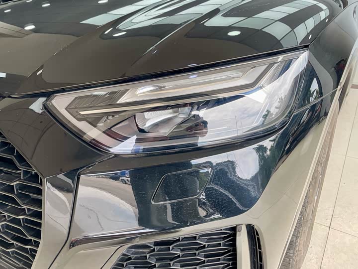 Фото 4 - Audi Q5L