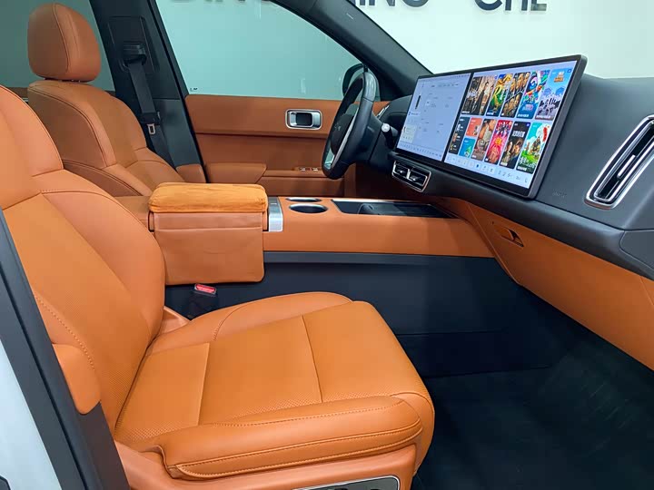 Фото 16 - LiXiang L7