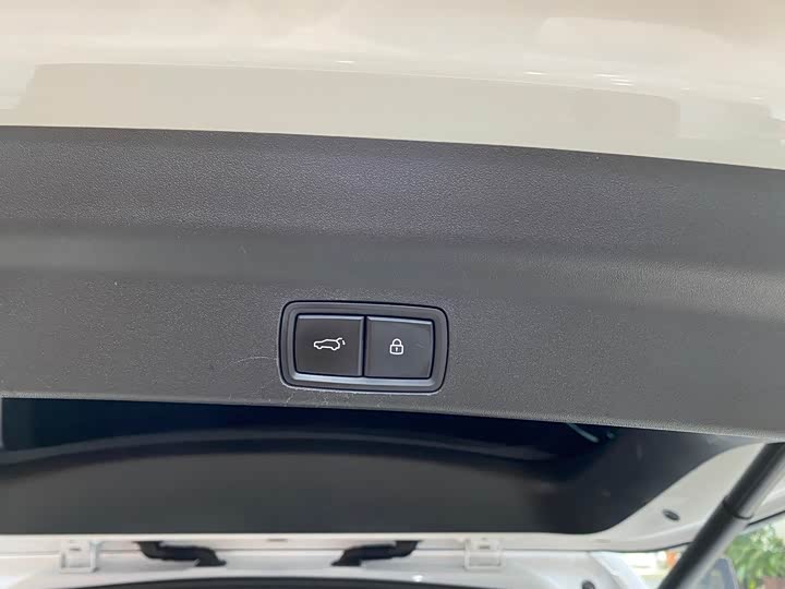 Фото 21 - LiXiang L7