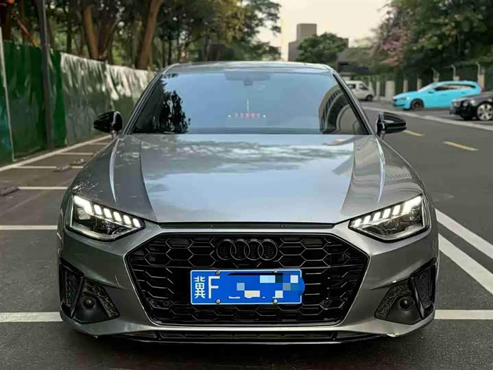 Фото 3 - Audi A4L