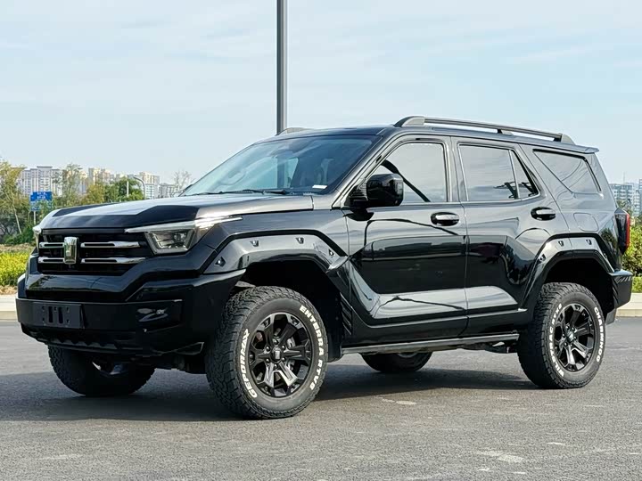 Фото 1 - Tank 400 Hybrid